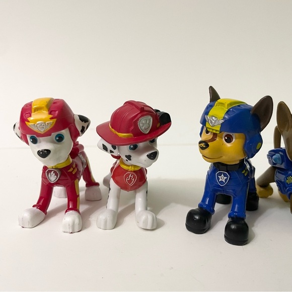 Lot of 11 Paw Patrol Figures Toys - Picture 9 of 13
